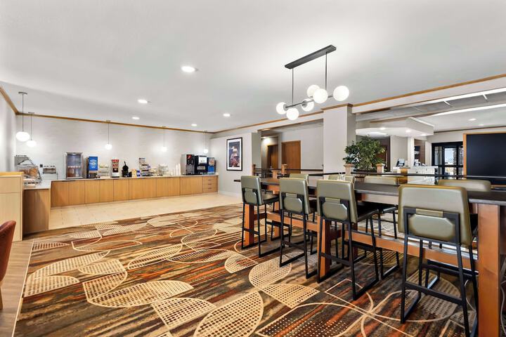 Best Western Fremont / Angola I-80/90 Toll Road