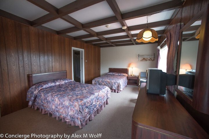 Room 8 of 20