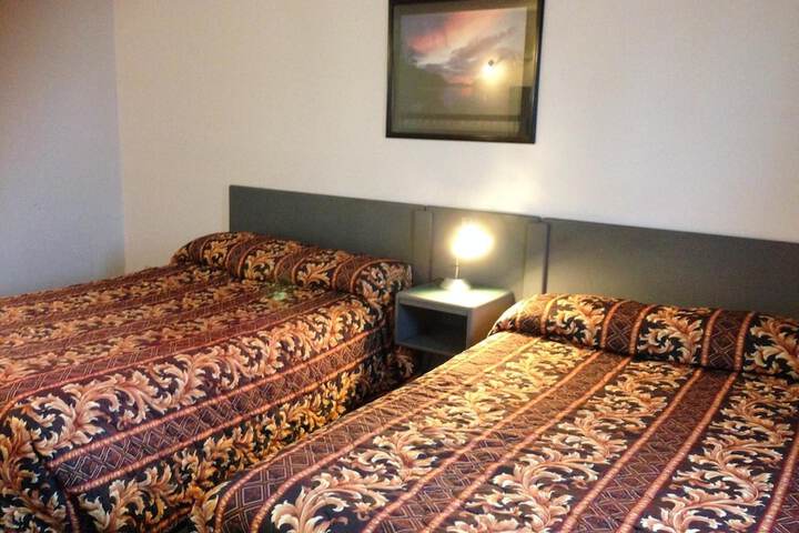 Room 12 of 40