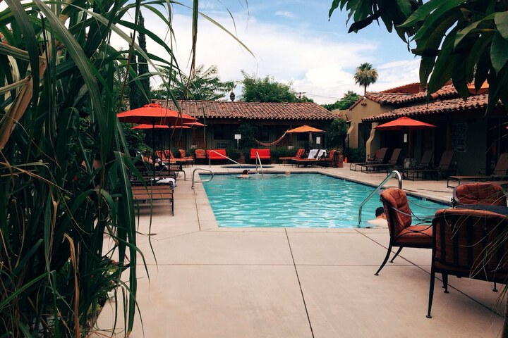 Pool 15 of 57