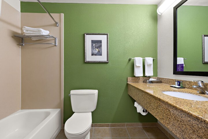 Room 12 of 35
