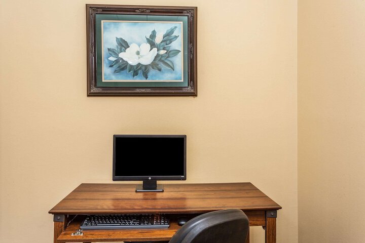 Business Center 16 of 16