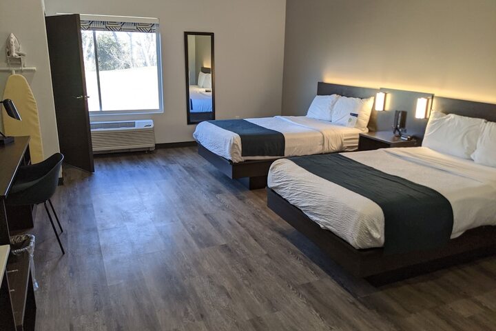 Room 17 of 39
