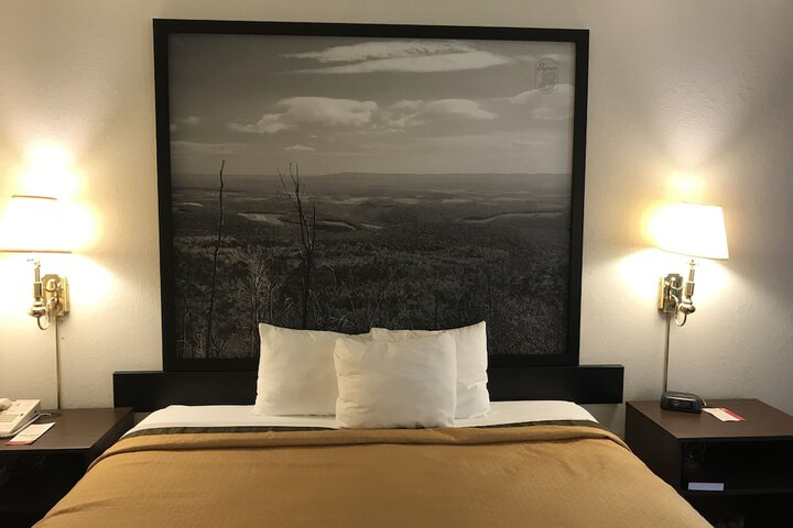 Super 8 by Wyndham Canonsburg / Pittsburgh Area