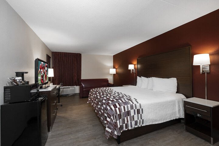 Room 16 of 34
