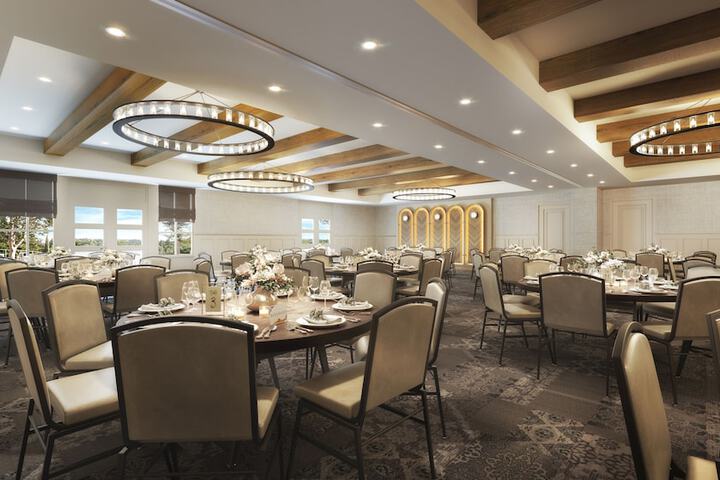 Ballroom/Hall 76 of 98