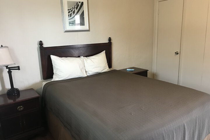 Room 17 of 22