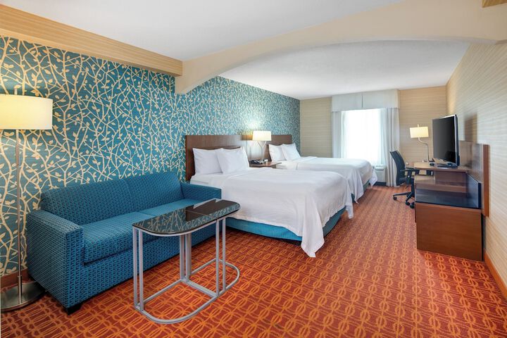 Fairfield Inn and Suites by Marriott Toronto Airport