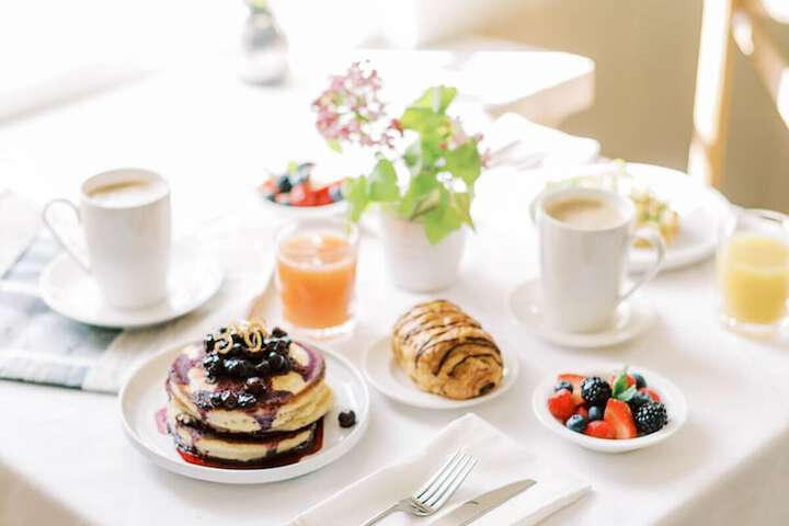 Breakfast/Coffee Service 31 of 41