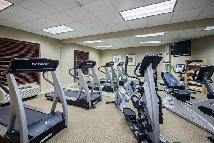 Holiday Inn Express & Suites Flowood by IHG