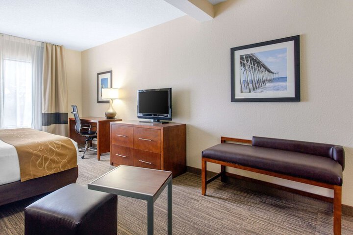 Comfort Suites Southport - Oak Island