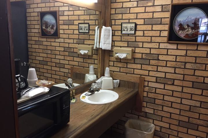 Holiday Lodge