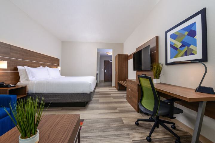 Room 58 of 106