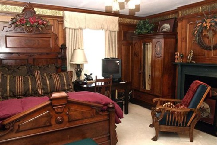 Room 45 of 71