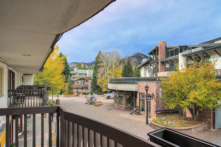 The Lodge at Vail a RockResort by Vail Resorts