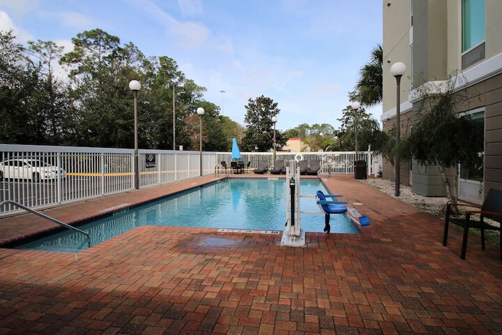 Pool 8 of 47