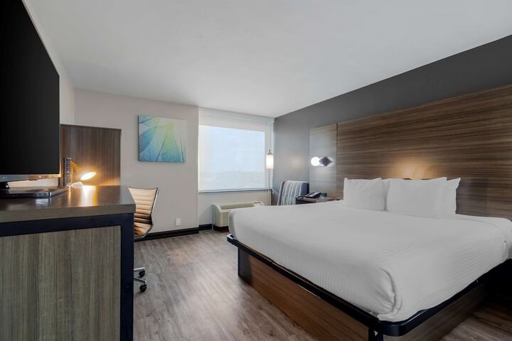 Room 15 of 41