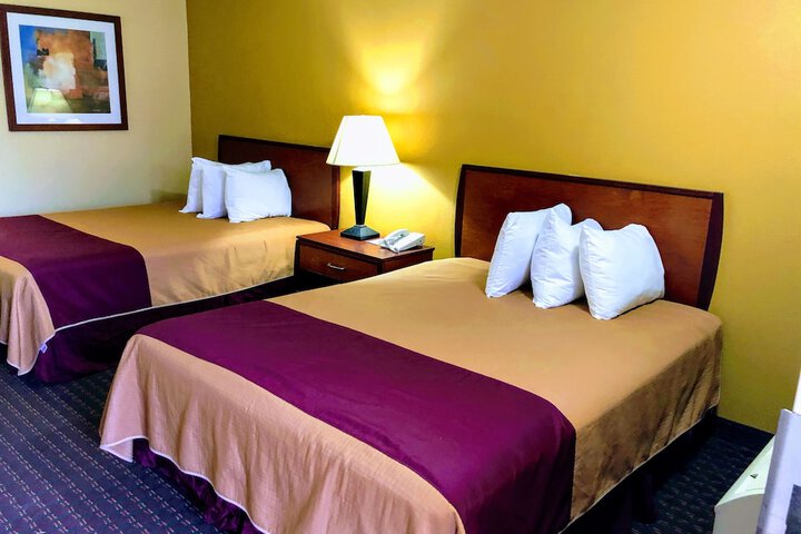 Room 25 of 33