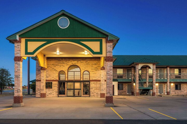 Hotel 2 of 40