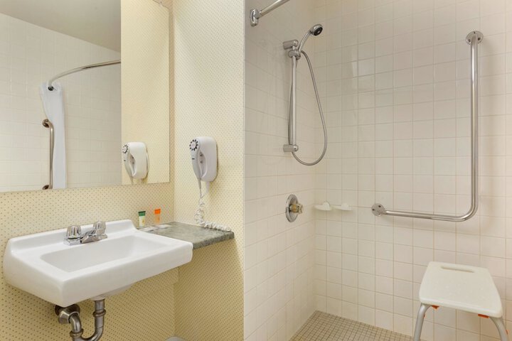 Room 15 of 20