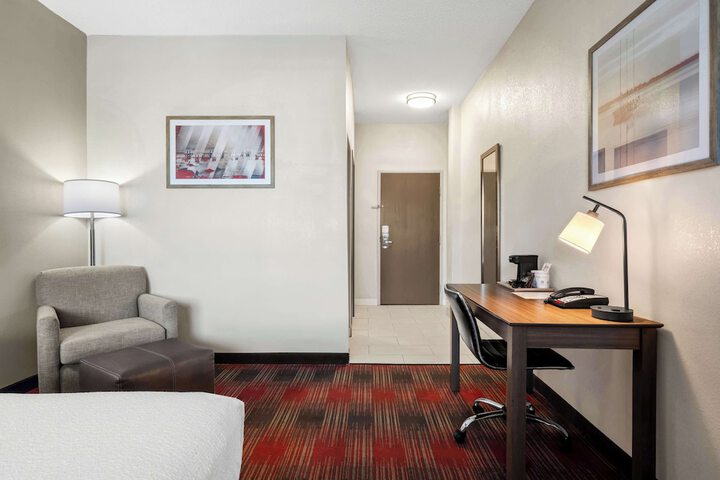 Room 11 of 31