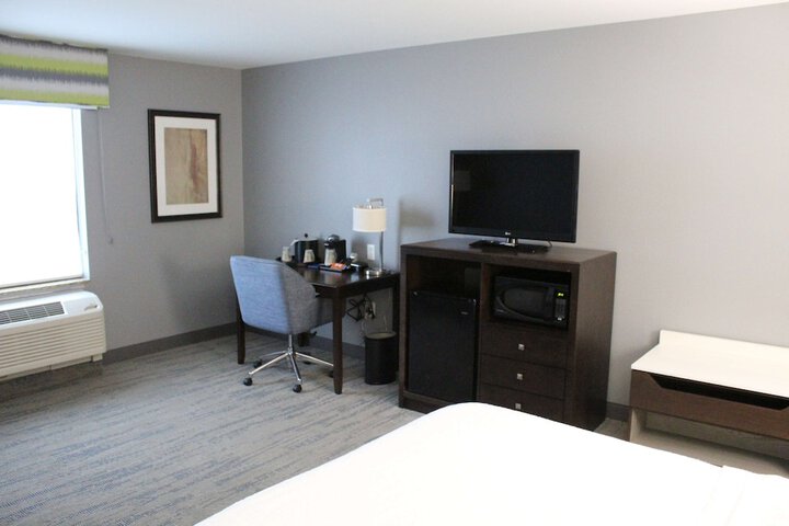 Room 15 of 50