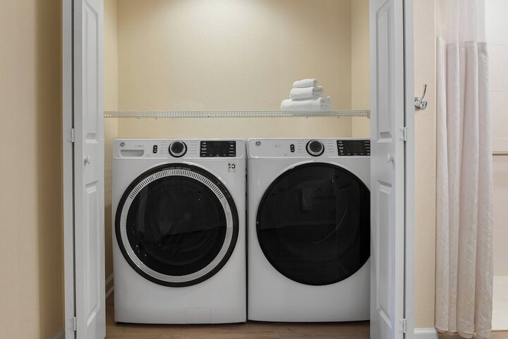 Laundry 94 of 105