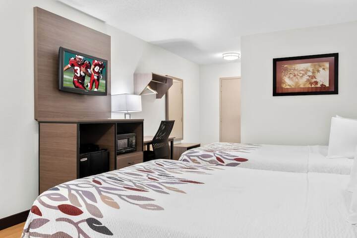 Room 13 of 35