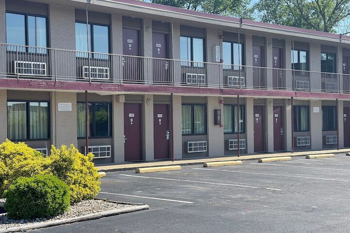 Hotel 2 of 25