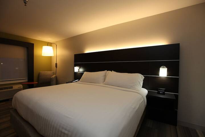 Room 55 of 90