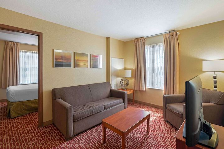 Room 26 of 33