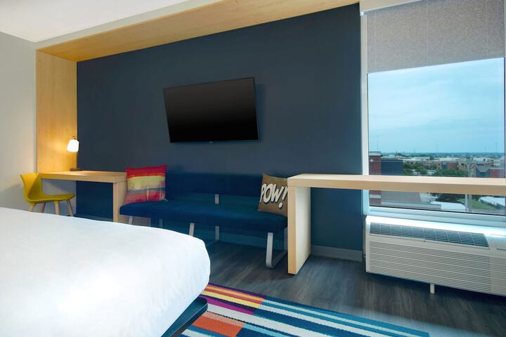 Room 19 of 68