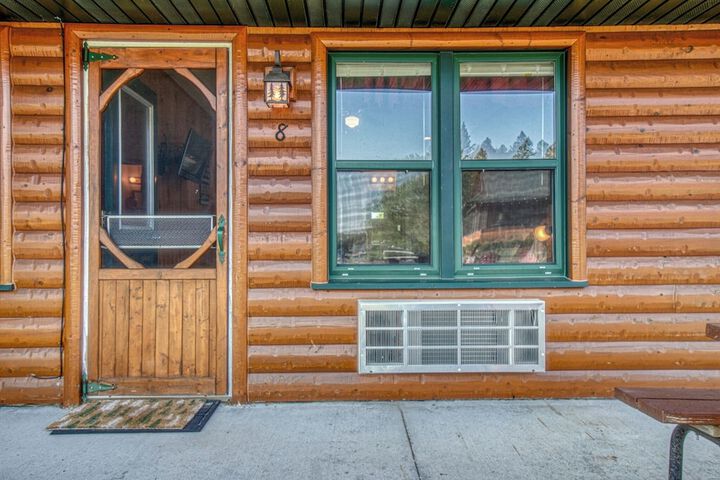 Lenas Northern Pines Resort