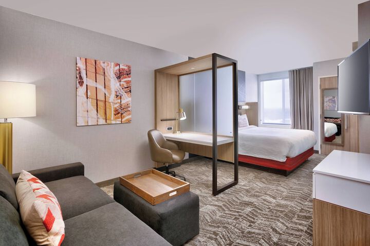 Room 16 of 32