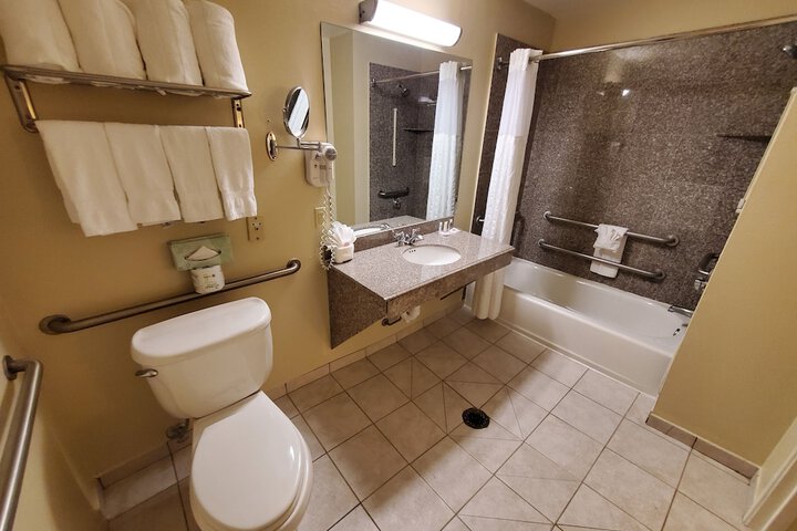 Room 11 of 31
