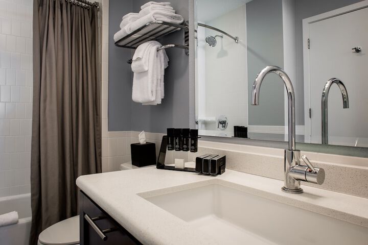Room 92 of 184