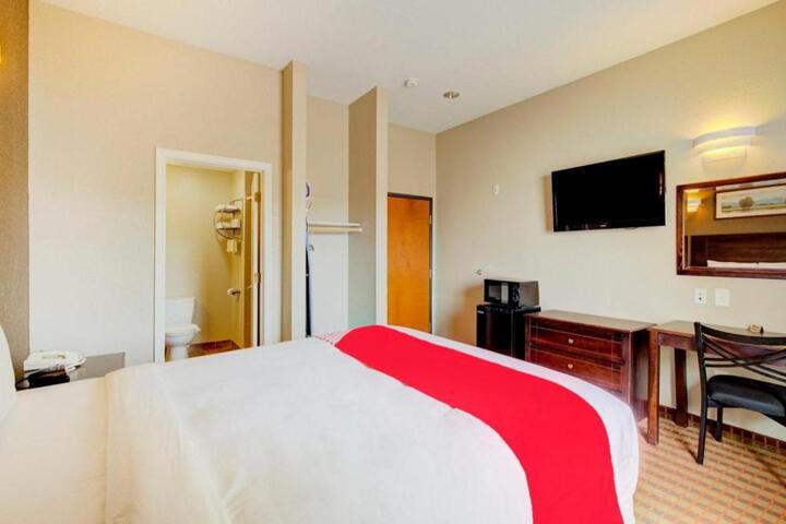 Hotel O Dilley Main St. TX