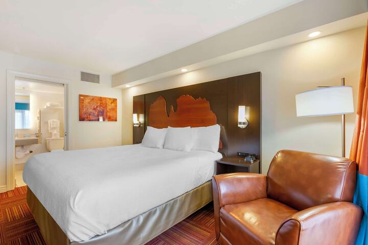 Room 17 of 31