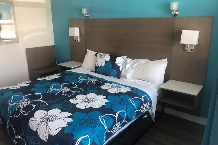 Room 25 of 51