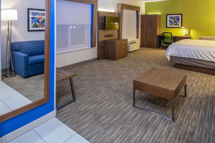 Room 62 of 135