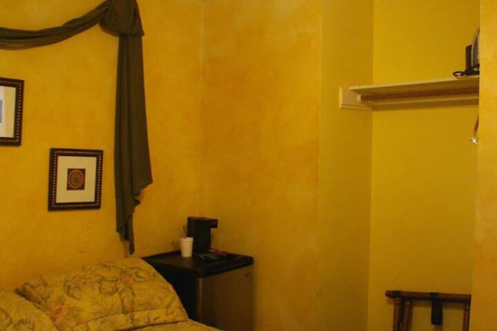 Room 42 of 51