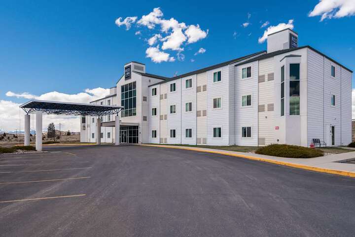 Hotel 12 of 112