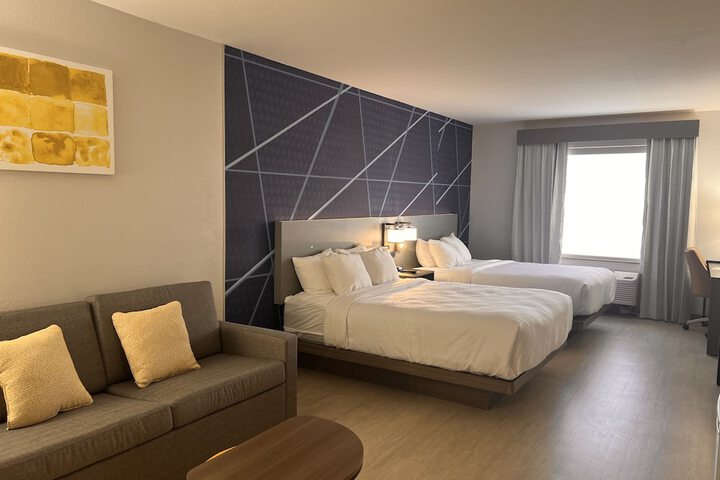 Comfort Suites Louisville Airport