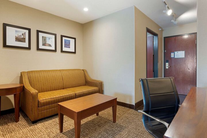 Room 43 of 64