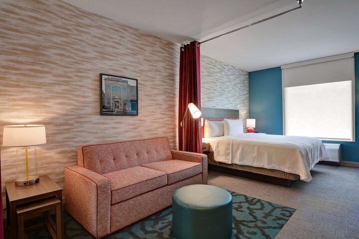 Room 28 of 48