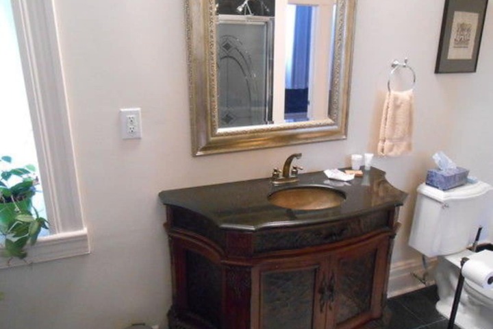 Room 7 of 25