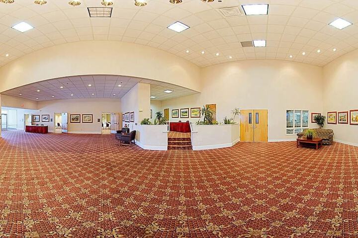 Hotel Interior 11 of 33