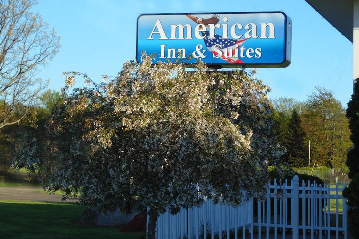American Inn and Suites Houghton Lake