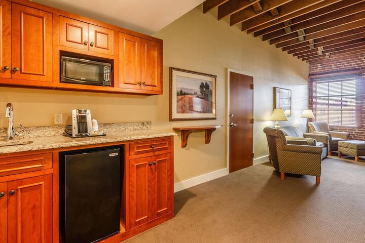Jackson Park Inn an Ascend Collection Hotel
