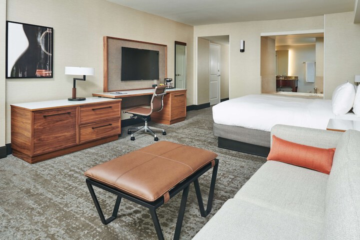 Room 46 of 64